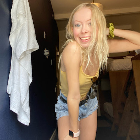 Meet your Posher, Maddie - Picture 1 of 1